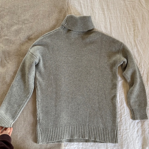 Like New 100% wool designer Demylee Sweater $370 - Picture 7 of 12